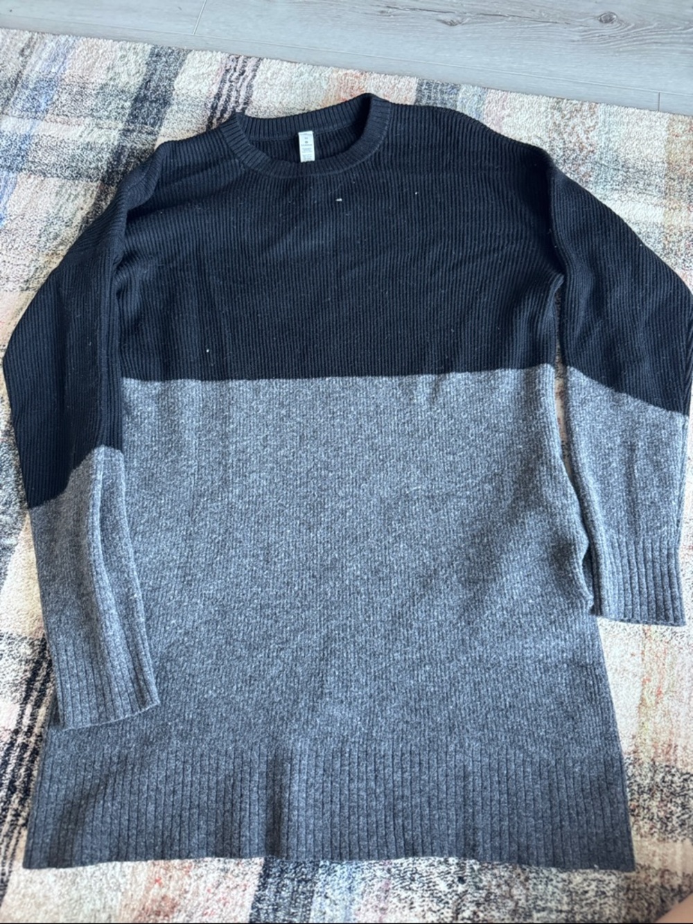 Lululemon Women’s Two-Tone Crewneck Sweaterdress - Black & Gray